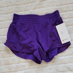 Lululemon Hotty Hot Short 2.5 Inch
